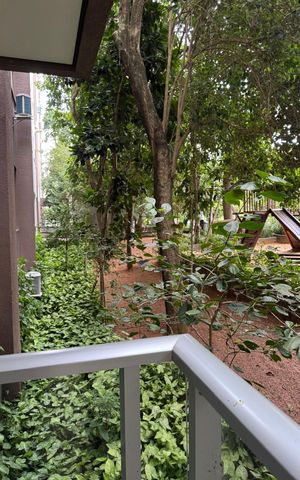 Apartamento à venda com 80m², 3 quartos e 2 vagas Apartamento à venda com 80m², 3 quartos e 2 vagasVaranda