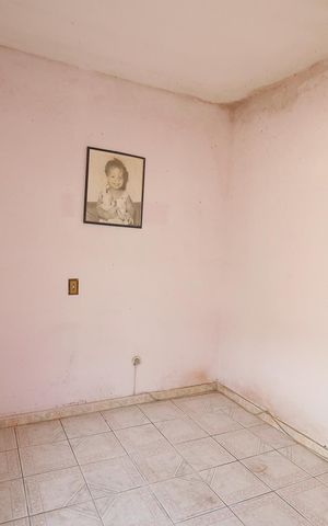 Casa à venda com 180m², 7 quartos e 2 vagas Casa à venda com 180m², 7 quartos e 2 vagasSala casa 3