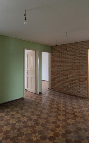Casa à venda com 180m², 7 quartos e 2 vagas Casa à venda com 180m², 7 quartos e 2 vagasSala casa 1