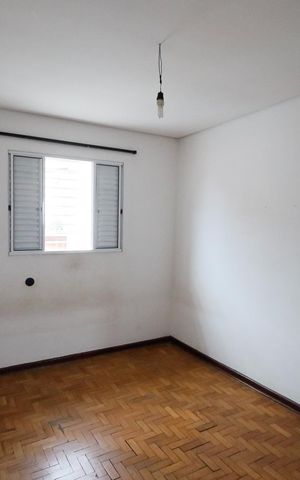 Casa à venda com 180m², 7 quartos e 2 vagas Casa à venda com 180m², 7 quartos e 2 vagasQuarto 3 casa 1