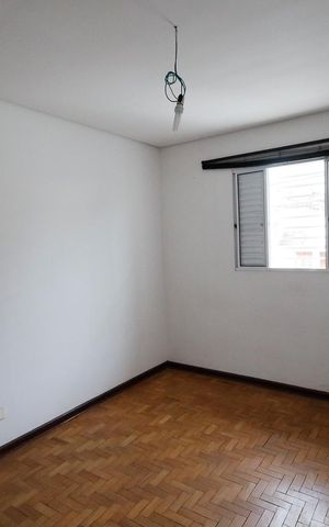 Casa à venda com 180m², 7 quartos e 2 vagas Casa à venda com 180m², 7 quartos e 2 vagasQuarto 2 casa 1