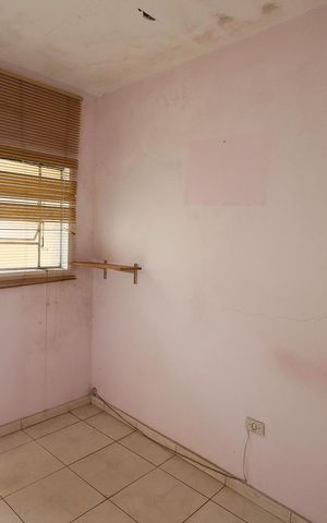 Casa à venda com 180m², 7 quartos e 2 vagas Casa à venda com 180m², 7 quartos e 2 vagasQuarto 2 casa 3
