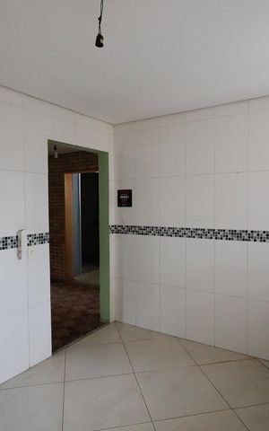 Casa à venda com 180m², 7 quartos e 2 vagas Casa à venda com 180m², 7 quartos e 2 vagasCozinha casa 1