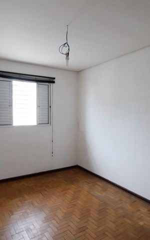 Casa à venda com 180m², 7 quartos e 2 vagas Casa à venda com 180m², 7 quartos e 2 vagasQuarto 2 casa 1