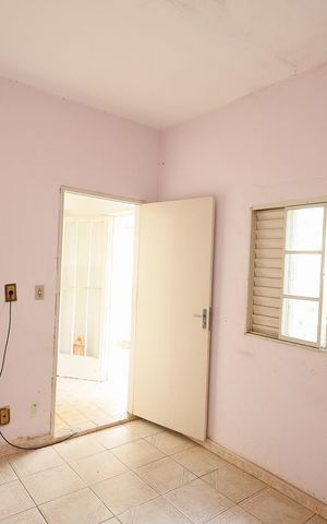 Casa à venda com 180m², 7 quartos e 2 vagas Casa à venda com 180m², 7 quartos e 2 vagasSala casa 3