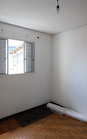 Casa à venda com 180m², 7 quartos e 2 vagas Casa à venda com 180m², 7 quartos e 2 vagasQuarto 1 casa 1