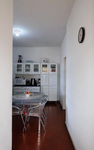 Casa à venda com 180m², 7 quartos e 2 vagas Casa à venda com 180m², 7 quartos e 2 vagasCozinha casa 2