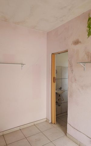 Casa à venda com 180m², 7 quartos e 2 vagas Casa à venda com 180m², 7 quartos e 2 vagasQuarto 2 casa 3