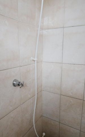Casa à venda com 180m², 7 quartos e 2 vagas Casa à venda com 180m², 7 quartos e 2 vagasBanheiro casa 2