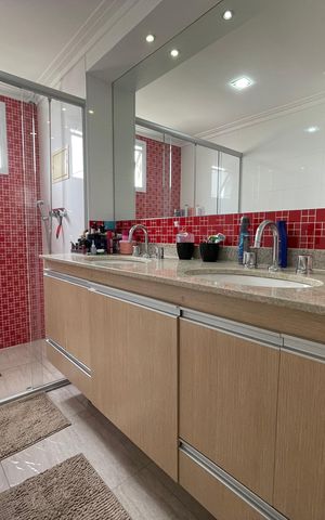 Apartamento à venda com 149m², 3 quartos e 2 vagas Apartamento à venda com 149m², 3 quartos e 2 vagasBanheiro da Suíte 1