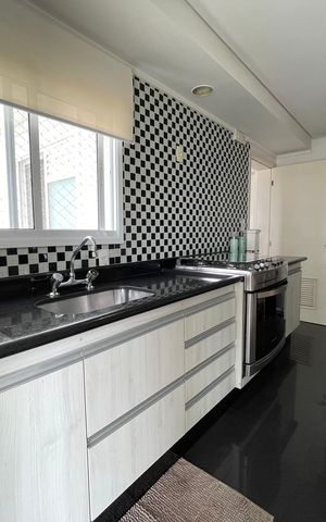 Apartamento à venda com 149m², 3 quartos e 2 vagas Apartamento à venda com 149m², 3 quartos e 2 vagasCozinha
