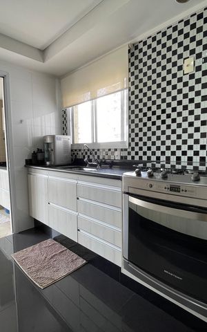 Apartamento à venda com 149m², 3 quartos e 2 vagas Apartamento à venda com 149m², 3 quartos e 2 vagasCozinha