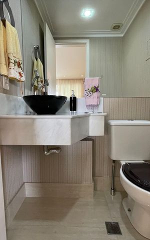 Apartamento à venda com 149m², 3 quartos e 2 vagas Apartamento à venda com 149m², 3 quartos e 2 vagasLavabo