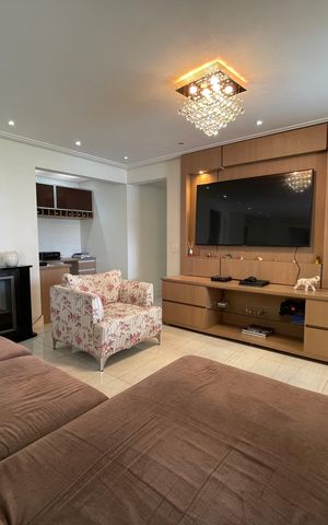 Apartamento à venda com 149m², 3 quartos e 2 vagas Apartamento à venda com 149m², 3 quartos e 2 vagasSala