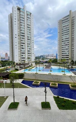 Apartamento à venda com 149m², 3 quartos e 2 vagas Apartamento à venda com 149m², 3 quartos e 2 vagasVista