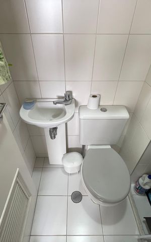 Apartamento à venda com 149m², 3 quartos e 2 vagas Apartamento à venda com 149m², 3 quartos e 2 vagasBanheiro de serviço