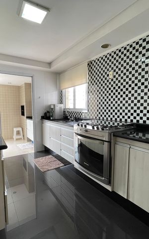 Apartamento à venda com 149m², 3 quartos e 2 vagas Apartamento à venda com 149m², 3 quartos e 2 vagasCozinha
