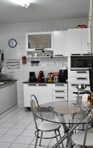 Apartamento à venda com 72m², 2 quartos e sem vagaCozinha