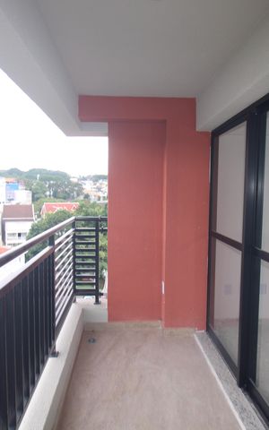 Apartamento à venda com 46m², 2 quartos e 1 vagaSala / Cozinha - Varanda