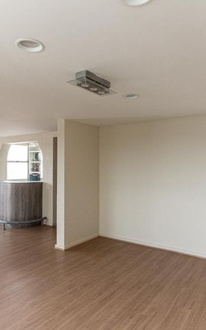 Apartamento à venda com 260m², 4 quartos e 3 vagas Apartamento à venda com 260m², 4 quartos e 3 vagasSala de Jantar
