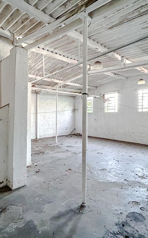 Casa para alugar com 160m², 1 quarto e 1 vagaSalão