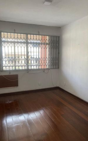 Casa à venda com 240m², 2 quartos e 2 vagas Casa à venda com 240m², 2 quartos e 2 vagasQuarto