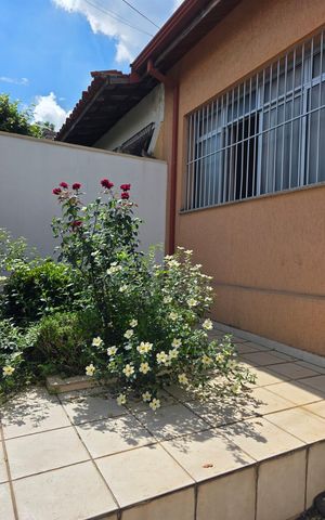 Casa à venda com 169m², 3 quartos e 1 vaga Casa à venda com 169m², 3 quartos e 1 vagaÁrea externa