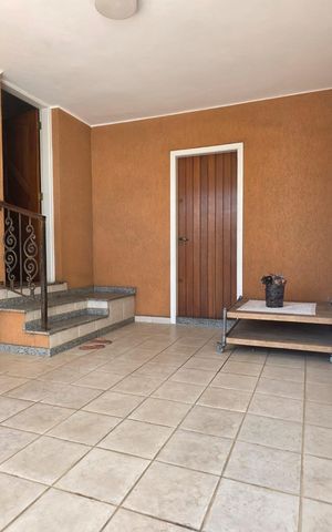 Casa à venda com 169m², 3 quartos e 1 vaga Casa à venda com 169m², 3 quartos e 1 vagaÁrea externa