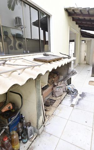 Casa de condomínio para alugar com 250m², 3 quartos e 4 vagas