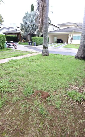 Casa de condomínio para alugar com 250m², 3 quartos e 4 vagas