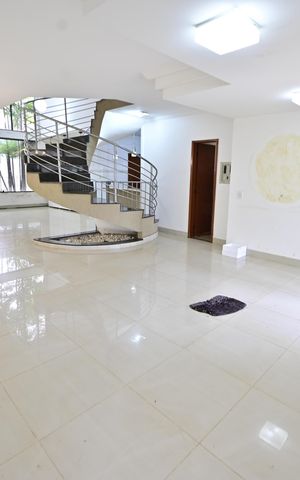 Casa de condomínio para alugar com 250m², 3 quartos e 4 vagas