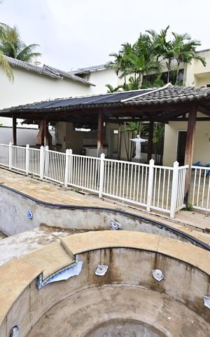 Casa de condomínio para alugar com 250m², 3 quartos e 4 vagas