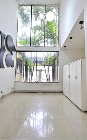 Casa de condomínio para alugar com 250m², 3 quartos e 4 vagas