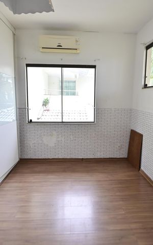 Casa de condomínio para alugar com 250m², 3 quartos e 4 vagas