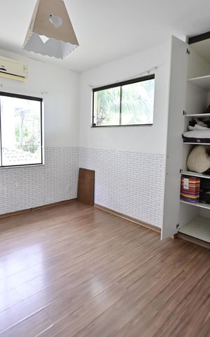 Casa de condomínio para alugar com 250m², 3 quartos e 4 vagas