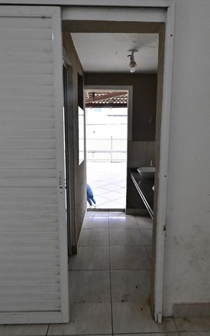 Casa de condomínio para alugar com 250m², 3 quartos e 4 vagas