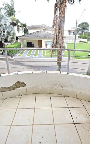 Casa de condomínio para alugar com 250m², 3 quartos e 4 vagas