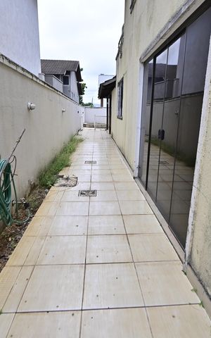 Casa de condomínio para alugar com 250m², 3 quartos e 4 vagas