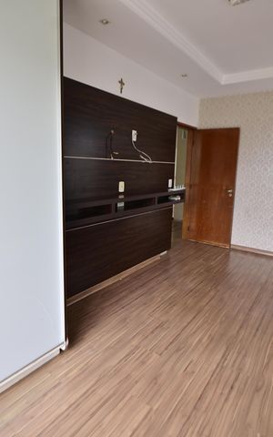Casa de condomínio para alugar com 250m², 3 quartos e 4 vagas