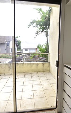 Casa de condomínio para alugar com 250m², 3 quartos e 4 vagas