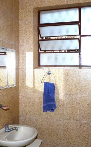 Casa à venda com 360m², 4 quartos e 3 vagasBanheiro da Suíte