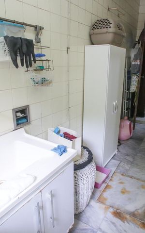 Casa à venda com 200m², 3 quartos e 2 vagasÁrea de Serviço