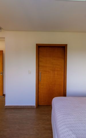 Casa de condomínio para alugar com 660m², 5 quartos e 10 vagas Casa de condomínio para alugar com 660m², 5 quartos e 10 vagasQuarto 3 - Suíte