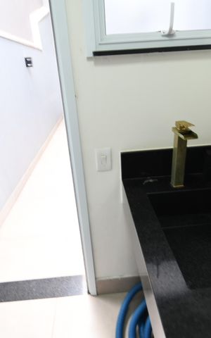 Casa à venda com 129m², 3 quartos e sem vagaBanheiro de serviço