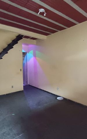 Casa de condomínio para alugar com 80m², 2 quartos e 3 vagas