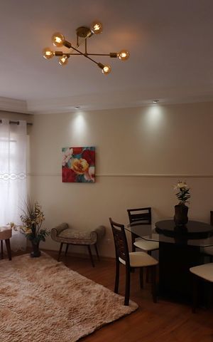Apartamento à venda com 80m², 2 quartos e 2 vagasSala 