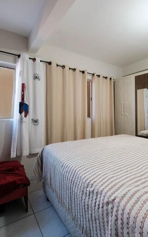 Casa à venda com 750m², 7 quartos e 1 vagaSuíte