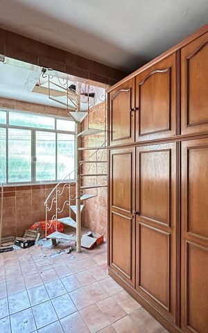 Casa à venda com 100m², 4 quartos e 1 vagaÁrea comum