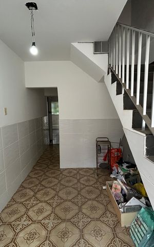 Casa à venda com 100m², 4 quartos e 1 vagaSala