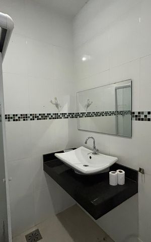 Casa à venda com 100m², 4 quartos e 1 vagaBanheiro 2